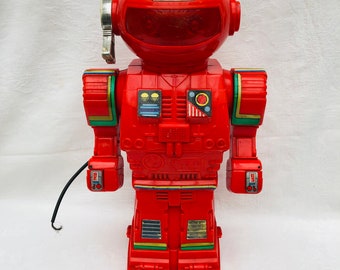 Juguete robot Talk-A-Tron Playwell de la década de 1980, estado desgastado por el juego vintage, no funciona, se muestra o solo para piezas.