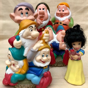 Vintage Snow White Set Of Disney Snow White figures