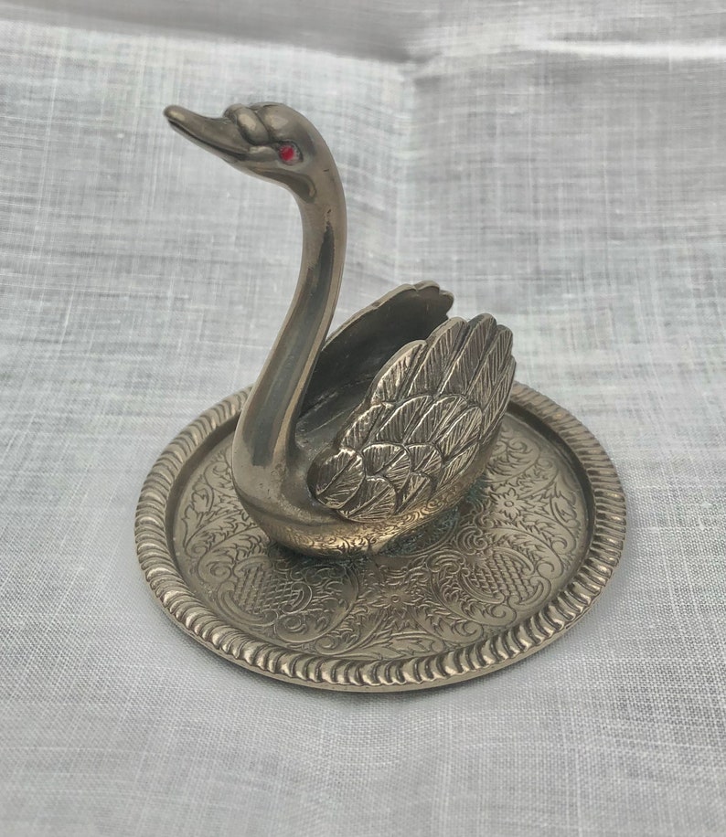 Midcentury Swan Ring Holder, Vintage Zinc Alloy Silver, Vanity Table Decor image 8