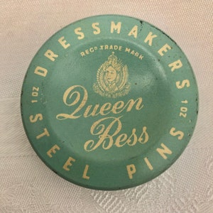 1940s Vintage Queen Bess, Dressmakers Steel Pin Box, Made In England, Contains Original Pins.