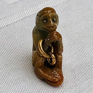 Vintage Carved Mutton Fat Nephrite Jade, Monkey Amulet Pendant With 2 Gold Links.