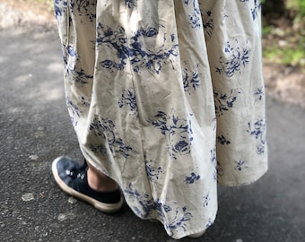 A long Kingham skirt,blue . 100% organic calico cotton. Fabric exclusive.