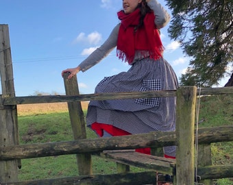 A long black gingham skirt. 100% cotton. Country style