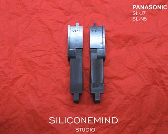 Replacement hinges (x2) for Panasonic SL-J7, SL-N5