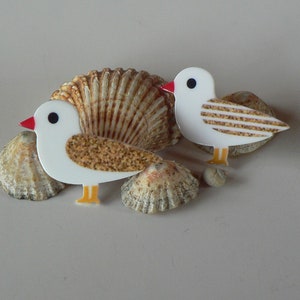 Broche Mouette Sable Marinière. Les 2 Modèles