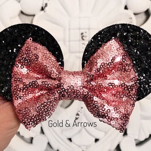 Pink Minnie Bow, Mouse Ears Headband, Minnie Headband, Mouse Ears headband, Mouse Trip, Minnie Party, Sequin Bow, Glitter