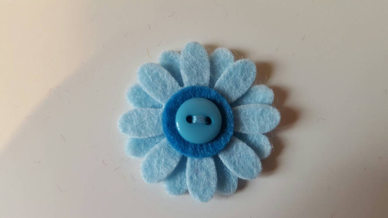 18 Felt Flower Embellishments.felt Die Cuts.felt Flower Appliques .felt