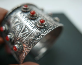 Vintage Berber Silver Cuff Bracelet: Algerian Coral Tribal Jewelry