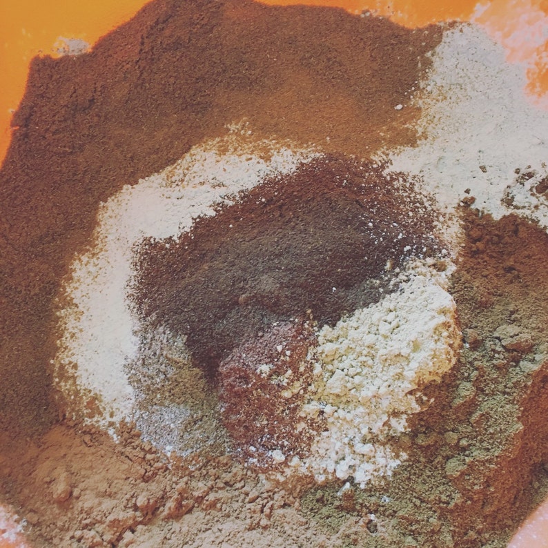 Motherwarming Belly Paste Powder Mix image 2