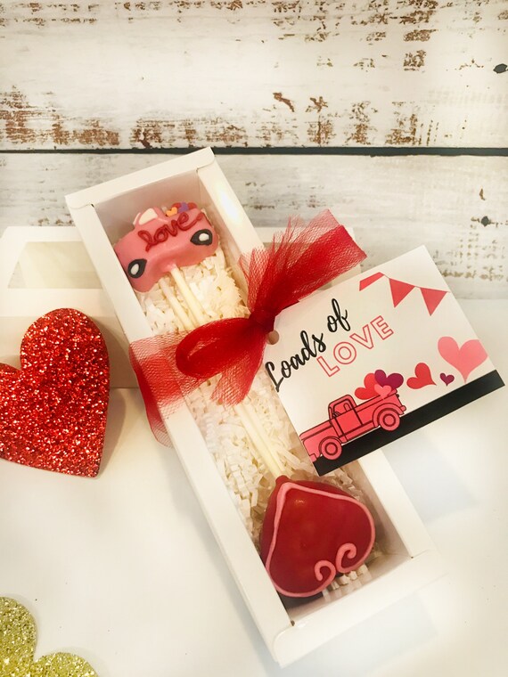 Loads of Love Valentines box of 2 Cake Pops Il_570xn
