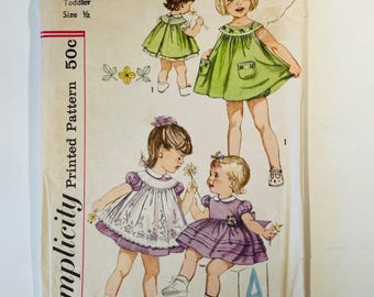 Early 60s Simplicity 3807 Toddler Size 1/2  Pinafore Dress Panties CC READ