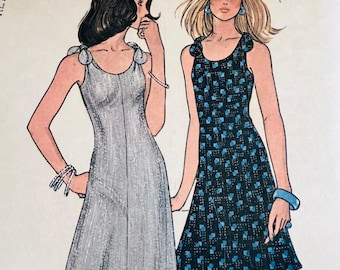 Vestido de verano McCalls 3669 de los años 70, talla 10, con tirantes anudados, estampado desenfadado, corto o largo.