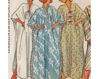 70s McCalls 5354 Caftan & Bed Accessories Sewing Pattern Size Small B34-36 CC