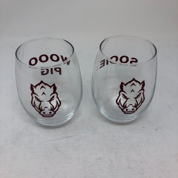 Arkansas Razorbacks wine glass set