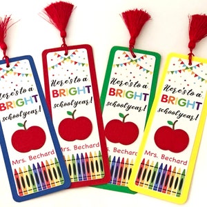 Zurück in der Schule Lesezeichen, Geschenke für den ersten Schultag, Zubehör, personalisierte Lehrer Wertschätzung, Geschenke für das Klassenzimmer, Gefälligkeiten -12
