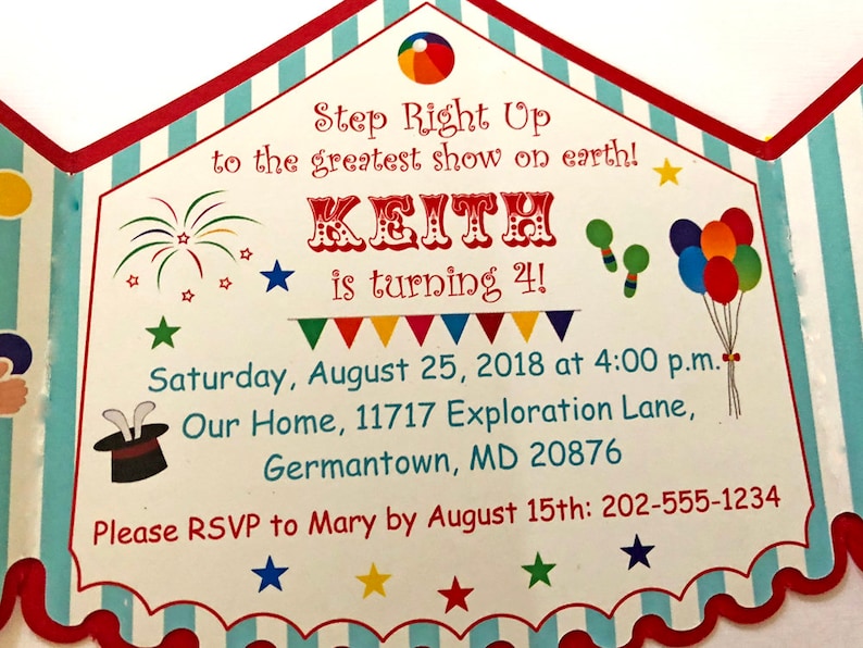 Puede incluir: Una invitaci&oacute;n colorida con tem&aacute;tica de circo para una fiesta de cumplea&ntilde;os. La invitaci&oacute;n presenta una carpa con rayas rojas y blancas con un borde de rayas azules y blancas. El texto de la invitaci&oacute;n dice: "Step Right Up to the greatest show on earth! Keith is turning 4! Saturday, August 25, 2018 at 4:00 p.m. Our Home, 11717 Exploration Lane, Germantown, MD 20876 Please RSVP to Mary by August 15th: 202-555-1234".