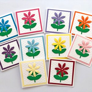 Kwiatowe mini tłoczone karty, zestaw kartek z stokrotkami, kartki z podziękowaniami, etykiety na prezenty, etykiety na upominki, zestaw kartek papierniczych, notatki do pudełka na lunch - zestaw 10 sztuk