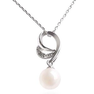 7.5mm Completely Round Pearl Sterling Silver Pendant with 16 inch chain