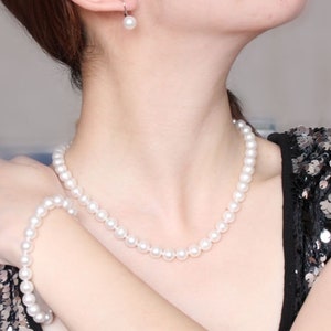 8-8.5mm AAA Gem Quality Round Pearl Set of 3 with 14k Yellow or White Gold Clasp