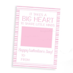 Portatarjetas de regalo para profesores de San Valentín, color rosa. Se necesita un gran corazón para moldear las mentes de los pequeños.
