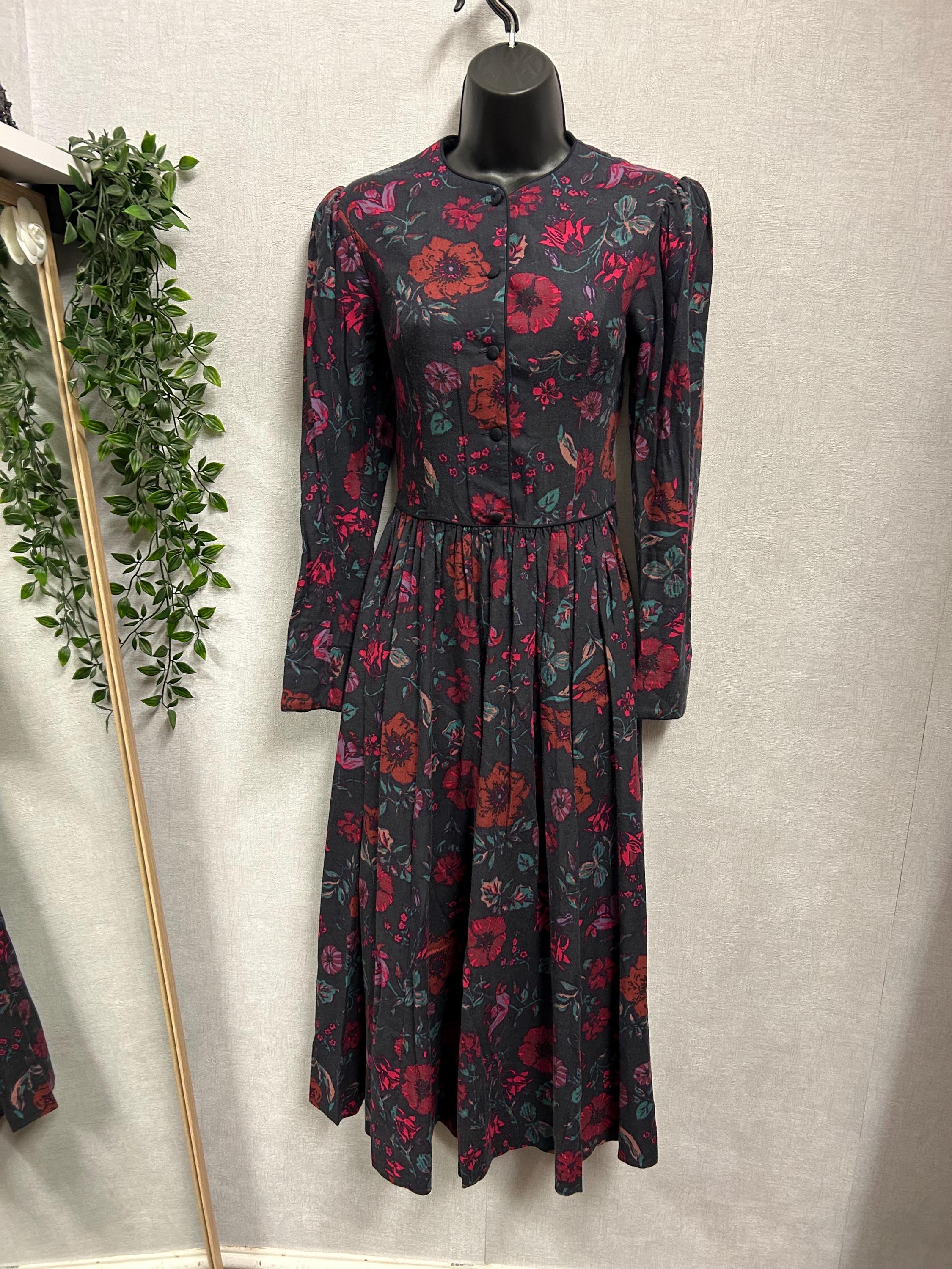 Laura Ashley Jersey Cotton Long Dress - Etsy UK Laura Ashley Jersey Cotton Long Dress - Etsy UK