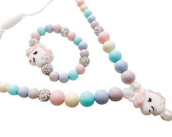 little girl play jewelry sets