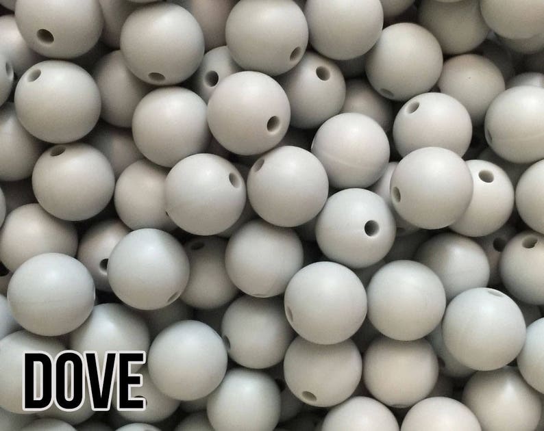 10 silicone beads SNOW WHITE 17mm ICOSAHEDRON BPA free baby teeth safe necklace