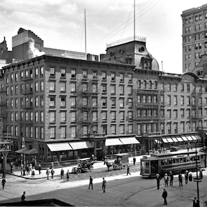 1900 - Grand Union Hotel NY. Restored and remastered image.