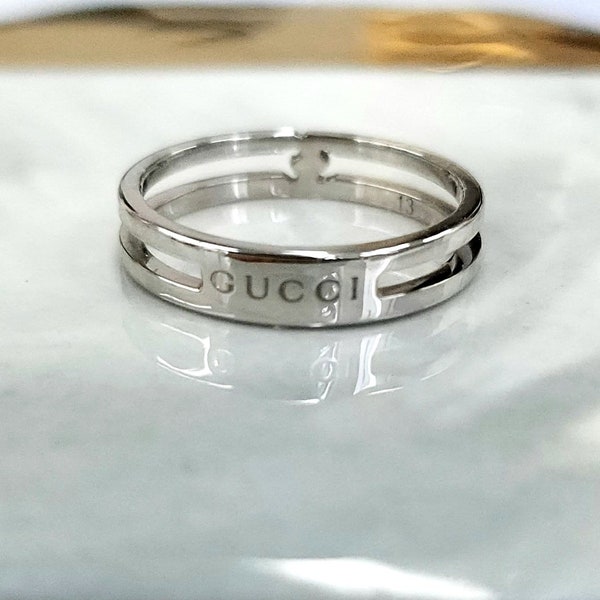 18K White Gold Gucci Infinity Ring Band