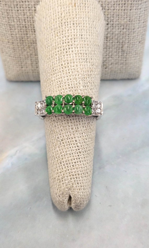 Vintage 14K WG Green Apple Jade Diamond Ring
