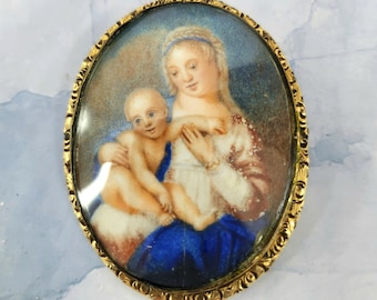 Vintage 10K Yellow Gold Madonna with Child Portrait Large Brooch