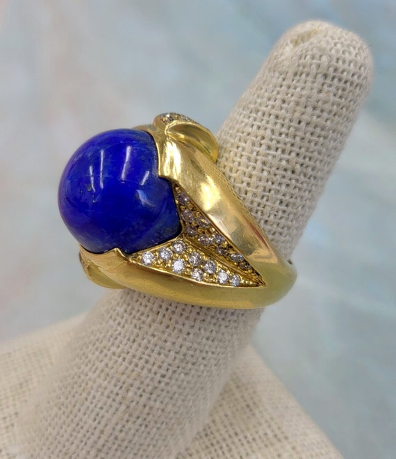 Vintage 18K YG Lapis Lazuli and Diamond Retro Ring - image 3