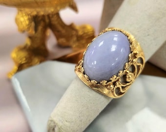 Vintage 14K Yellow Gold Lavender Jade Wide Gold Statement Ring - Size 6.25
