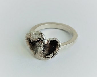 Rosa Ring, Ring aus natürlichem Silber 925, Bio-Schmuck, oxidiertes Silber, Kunstring, Kunsthandwerksschmuck, 2024-Schmuck, hergestellt in Amsterdam, Holland, Laden vor Ort