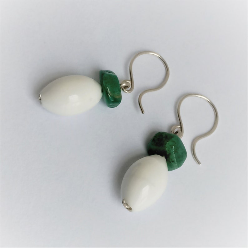 Boucles d'oreilles avec porcelaine et agate verte,Argent et agate,Bijoux en porcelaine,Genre neutre,Cadeau unique,Cadeau spécial pour un être cher/une mère image 4