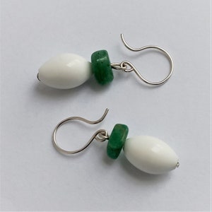 Boucles d'oreilles avec porcelaine et agate verte,Argent et agate,Bijoux en porcelaine,Genre neutre,Cadeau unique,Cadeau spécial pour un être cher/une mère image 5