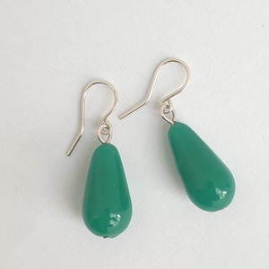 Handmade Sterling Silver Green Glass Drop Earrings: Antique glass Jewelry