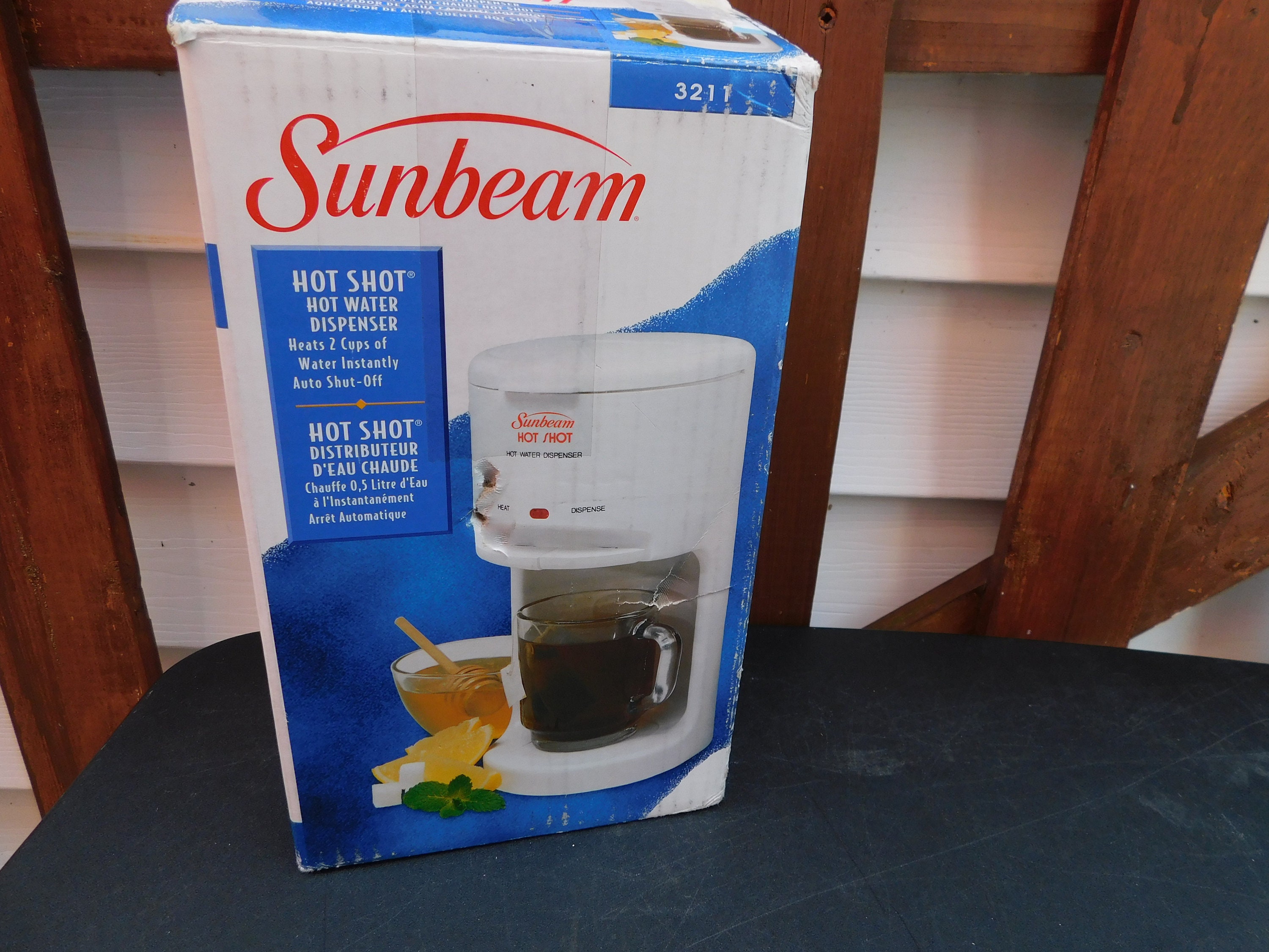 Vintage Sunbeam Hot Shot Hot Water Dispenser 16 Oz With Cup 3211