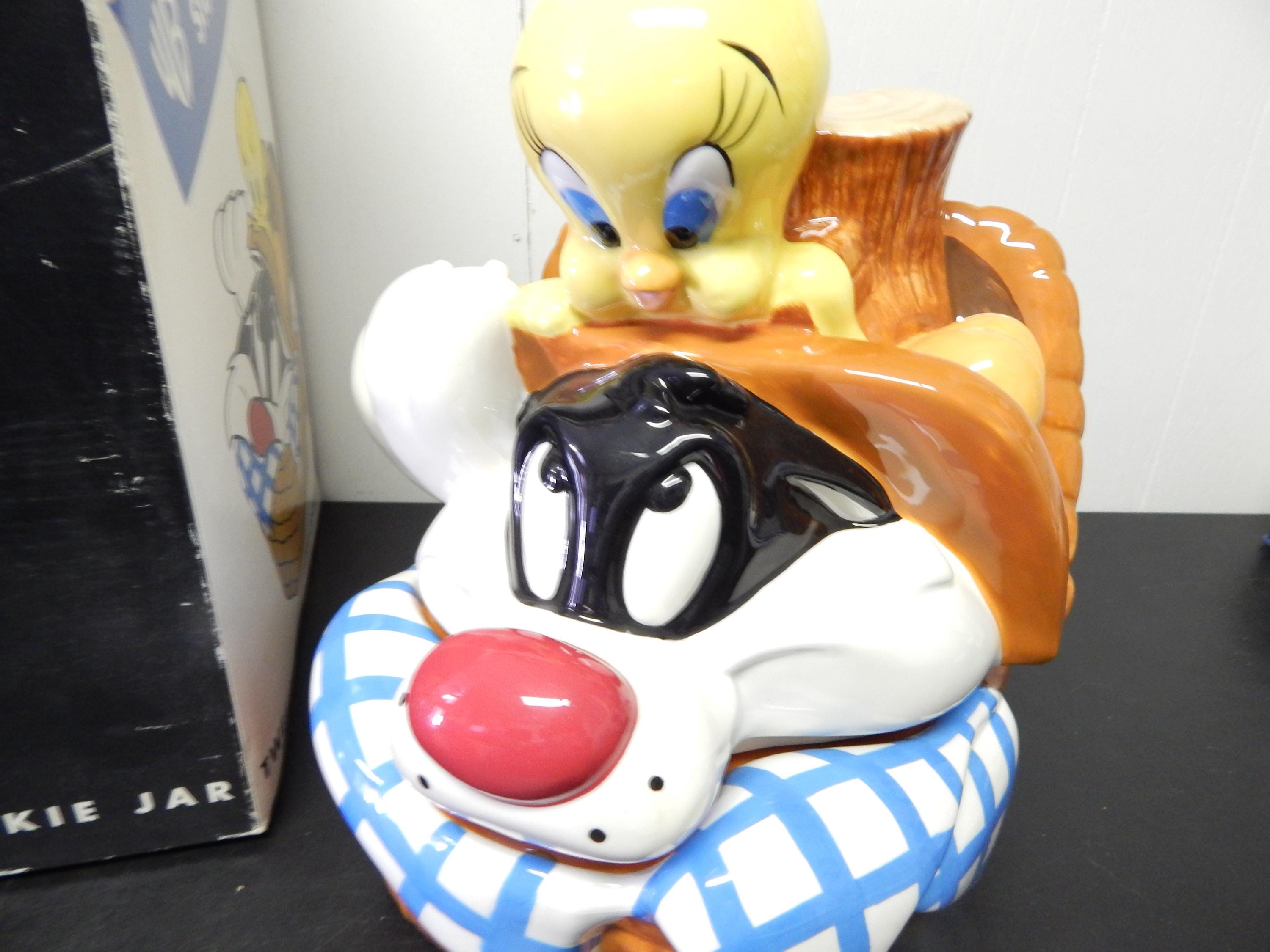 1999 Looney Tunes Tweety & Sylvester Picnic Basket Cookie Jar