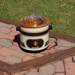 Vintage 1970's Rival Crock Pot 3100/2 Slow Cooker 3.5 Quart with Tan Stripes