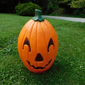 Blow Mold Halloween Pumpkin Don Featherstone Union Products