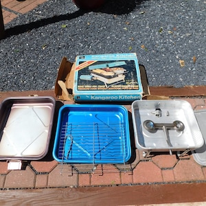 Vintage Kangaroo Kitchen Portable Cooking Combo Grill Smoker Stove