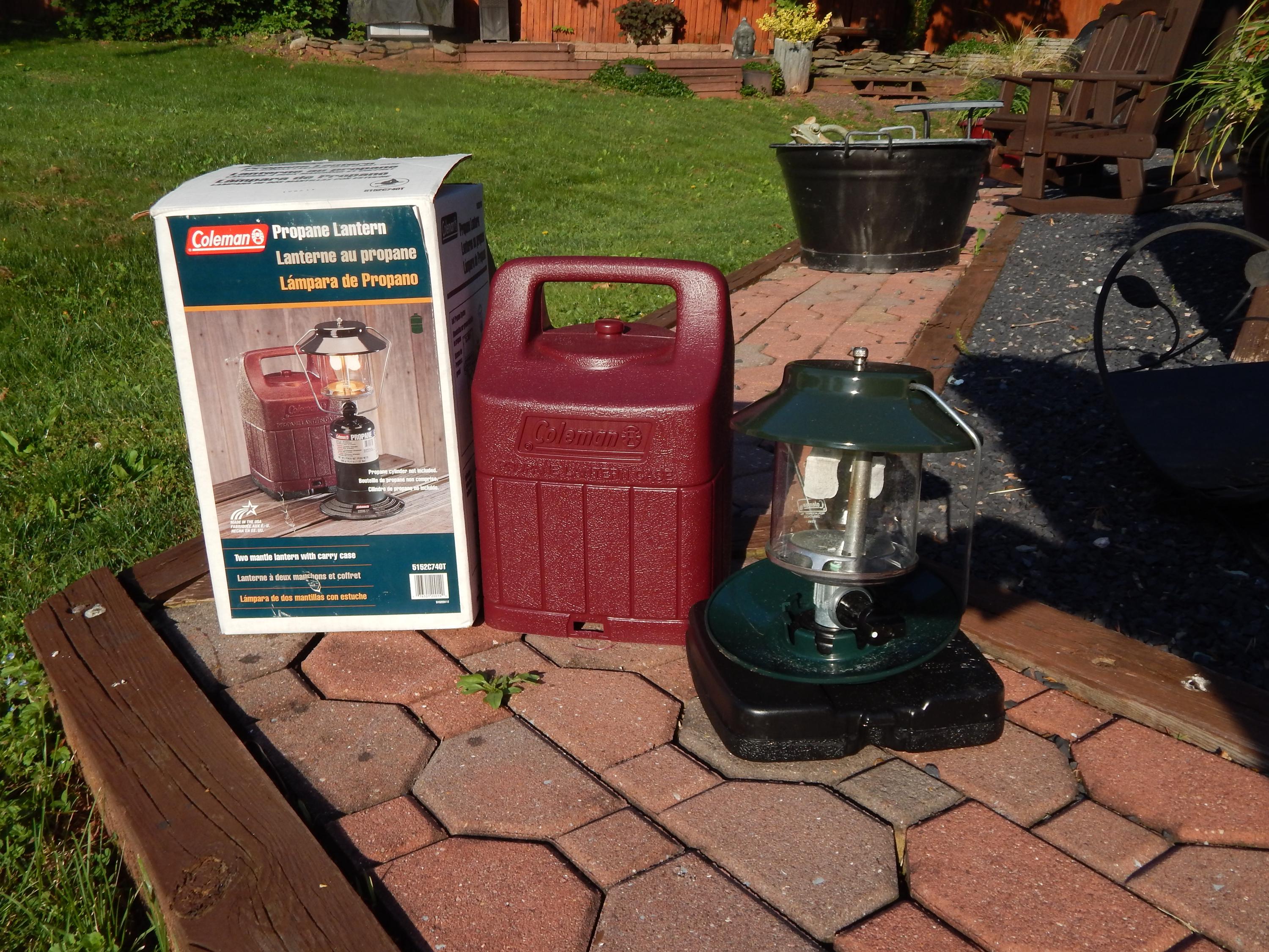 Coleman Lantern 5152C740T Propane 2‑mantle With Carry Case