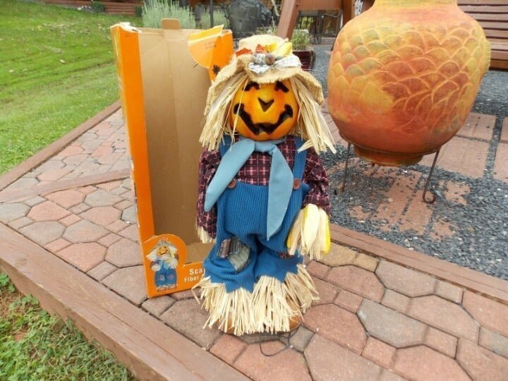 2004 gemmy sitting pumpkin scarecrows fall harvest decor fiber optic