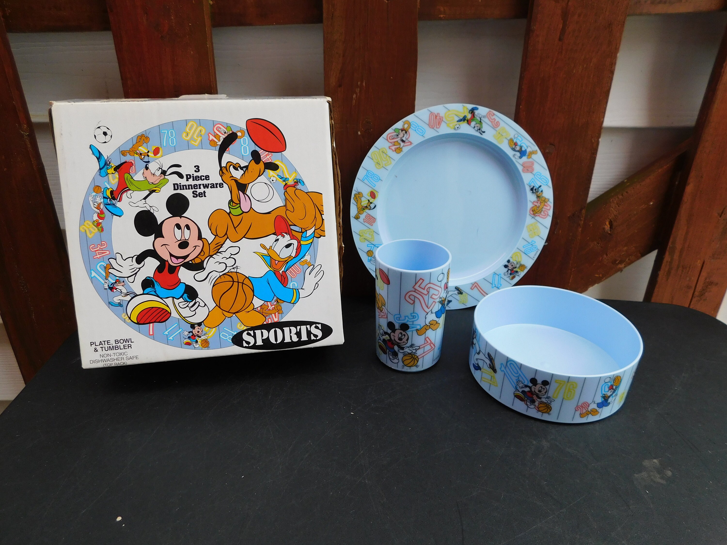 即日配送！！Kith & été for Disney Plate Set Amazon.com | Zak Designs Disney Kids Dinnerware Set 3 Pieces