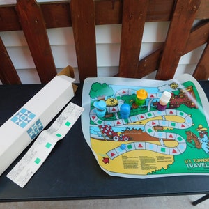 Vintage Tupperware Li&#39;L Tuppers Travels Game with Figures Original Box Tuppertoy 1988