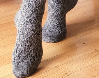 EASY SOCK KNITTING Pattern, beginner top down cable socks, knitted gift/cascade fingering weight sock yarn, hand knit socks for men or women