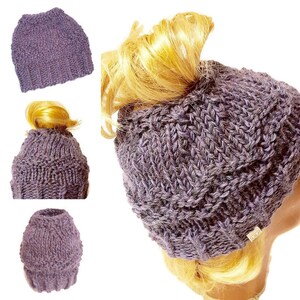 CHUNKY PONYTAIL HAT Pattern, beginner quick knit messy bun beanie, knitted gift/ pickleball hat, bun hat, top knot cap, weekend knit image 1