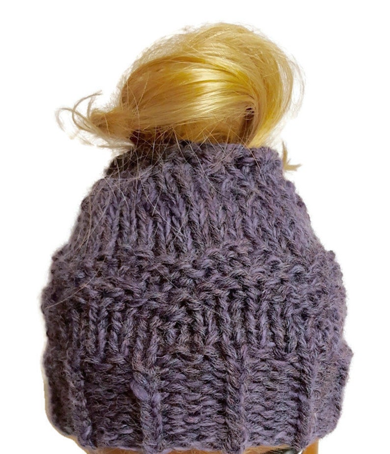 CHUNKY PONYTAIL HAT Pattern, beginner quick knit messy bun beanie, knitted gift/ pickleball hat, bun hat, top knot cap, weekend knit image 4