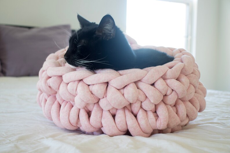 Chunky Finger Crochet Cat Bed Pattern Chunky Crochet Pet Pod Etsy